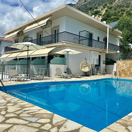 Vladimiros Apartments Barbati Dış mekan fotoğraf