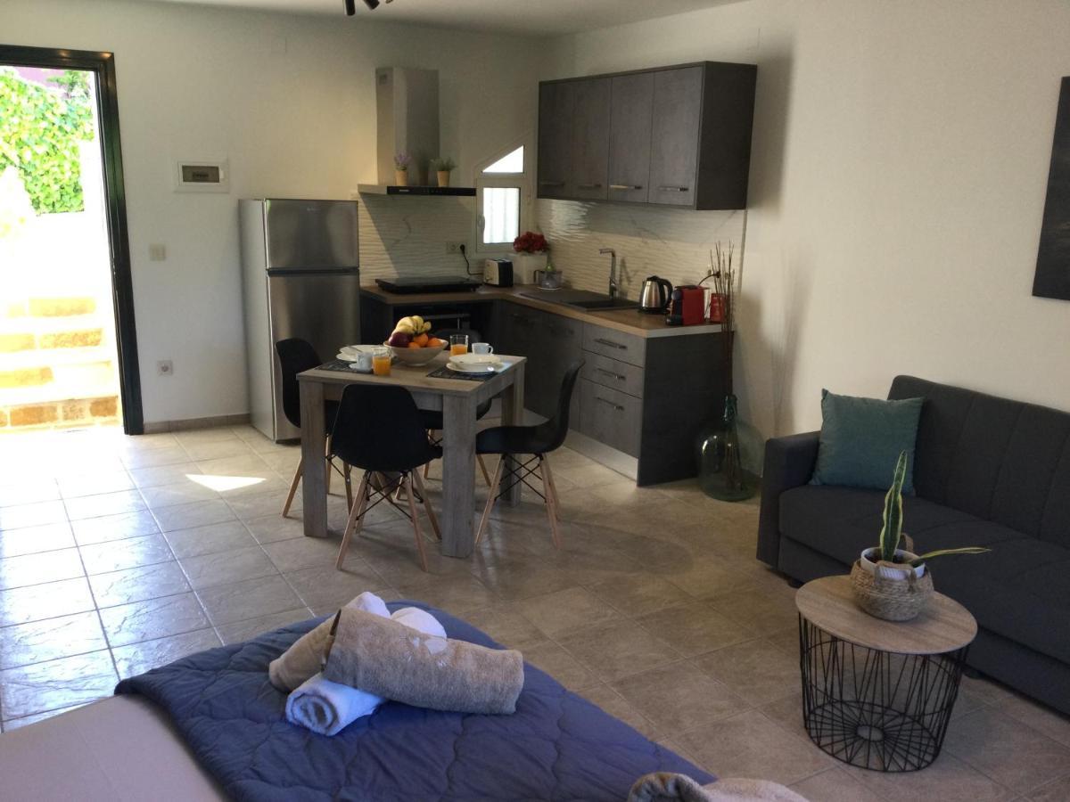 Vladimiros Apartments Barbati Dış mekan fotoğraf