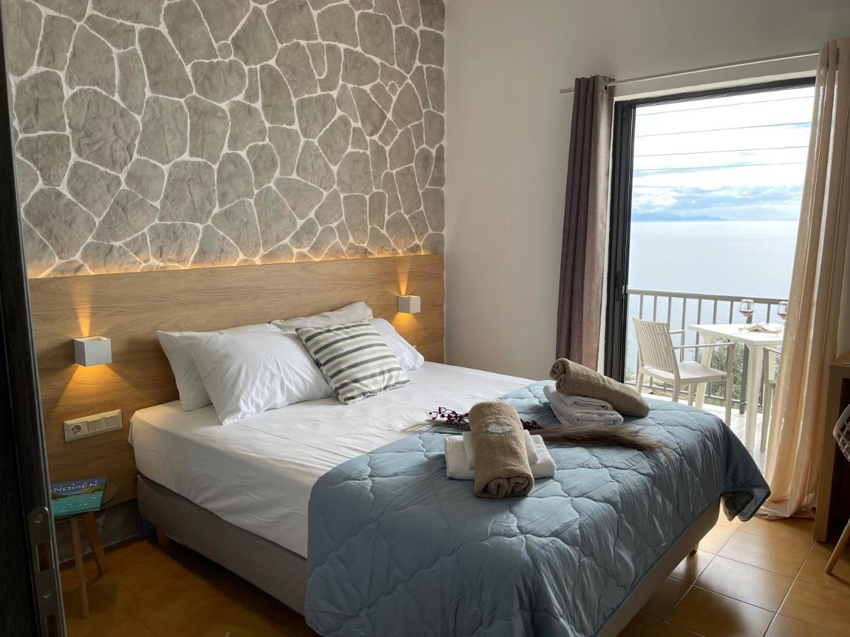 Vladimiros Apartments Barbati Dış mekan fotoğraf