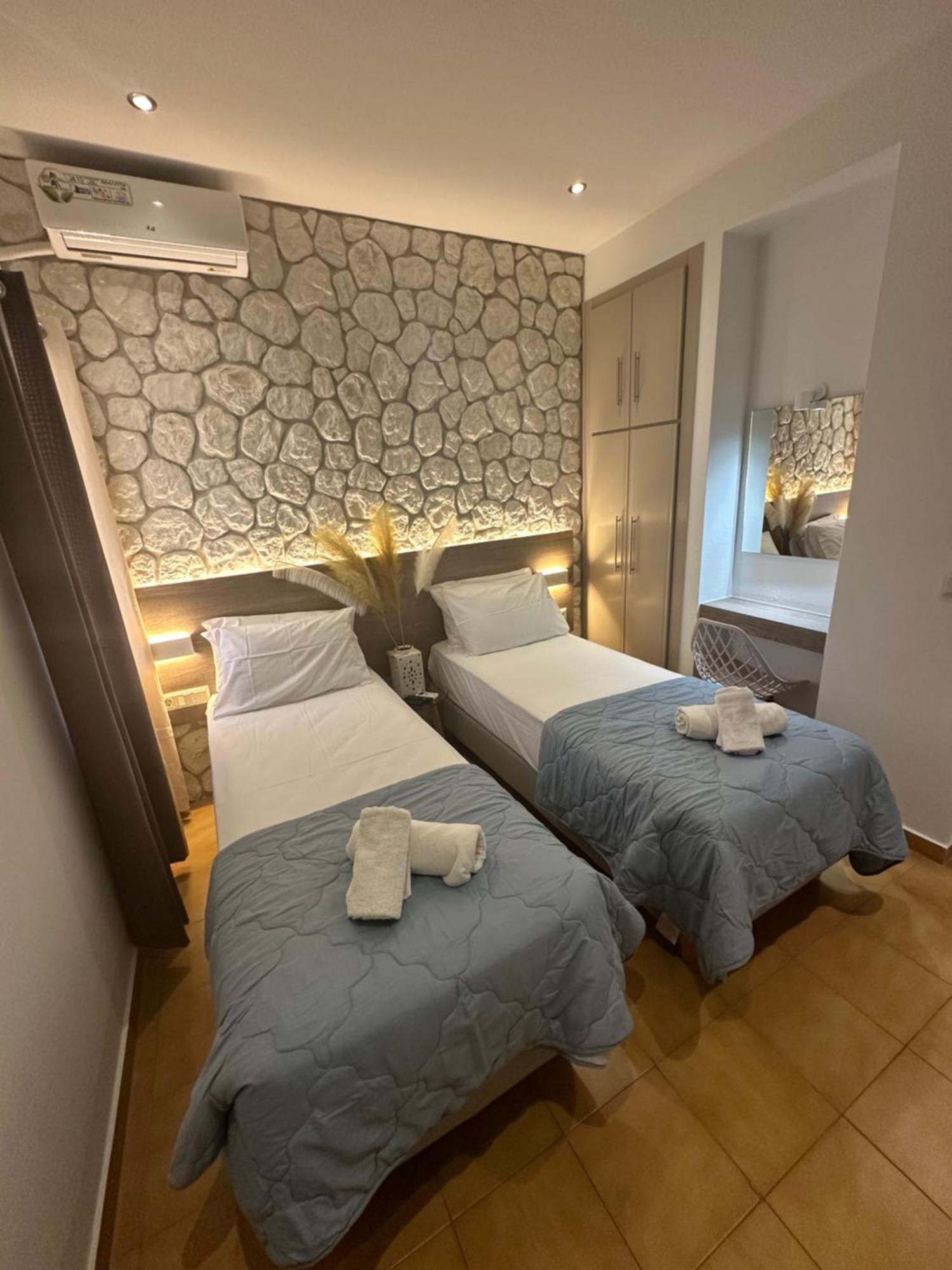 Vladimiros Apartments Barbati Dış mekan fotoğraf