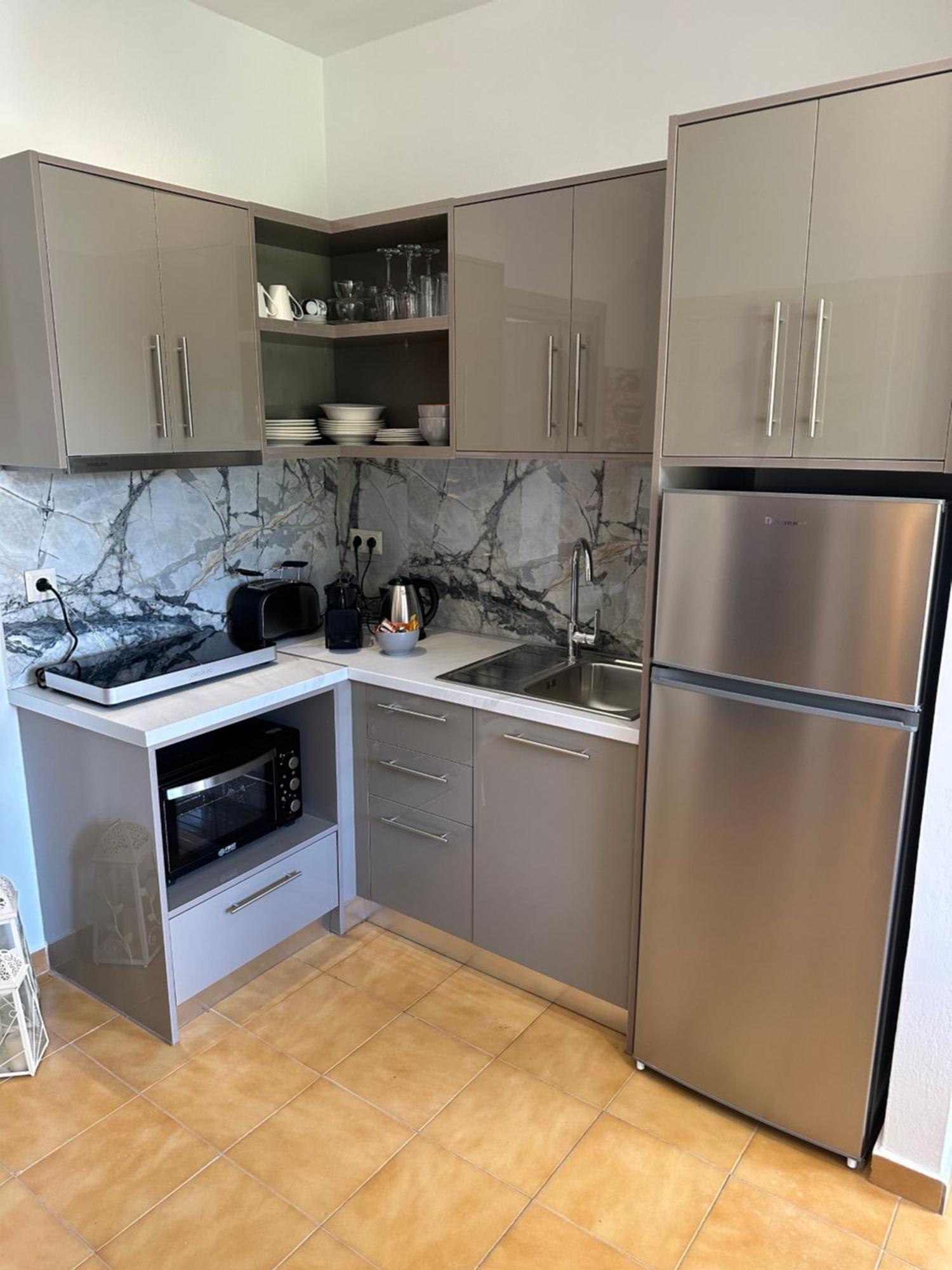 Vladimiros Apartments Barbati Dış mekan fotoğraf