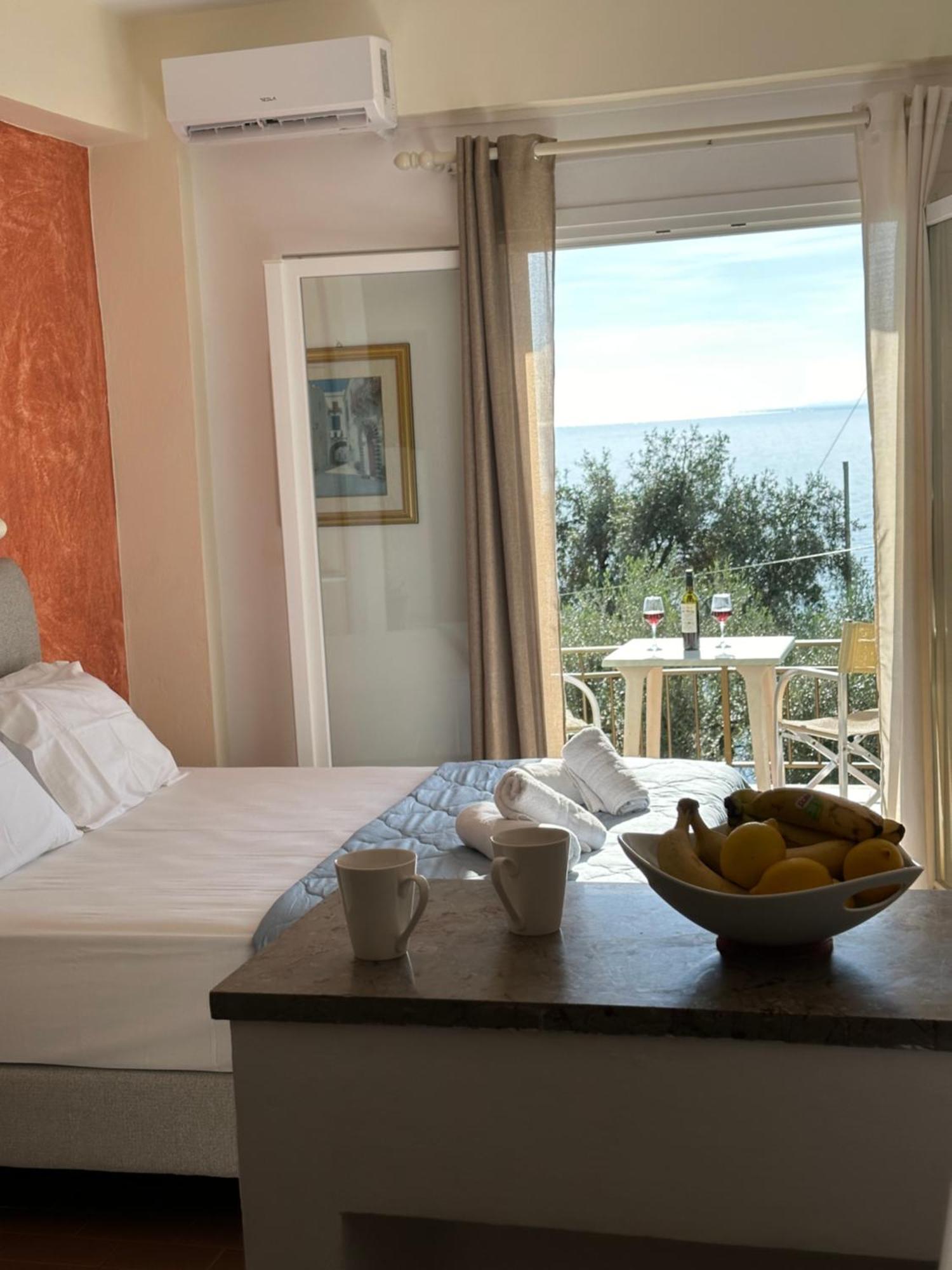 Vladimiros Apartments Barbati Dış mekan fotoğraf