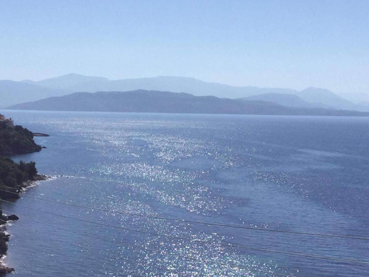 Vladimiros Apartments Barbati Dış mekan fotoğraf